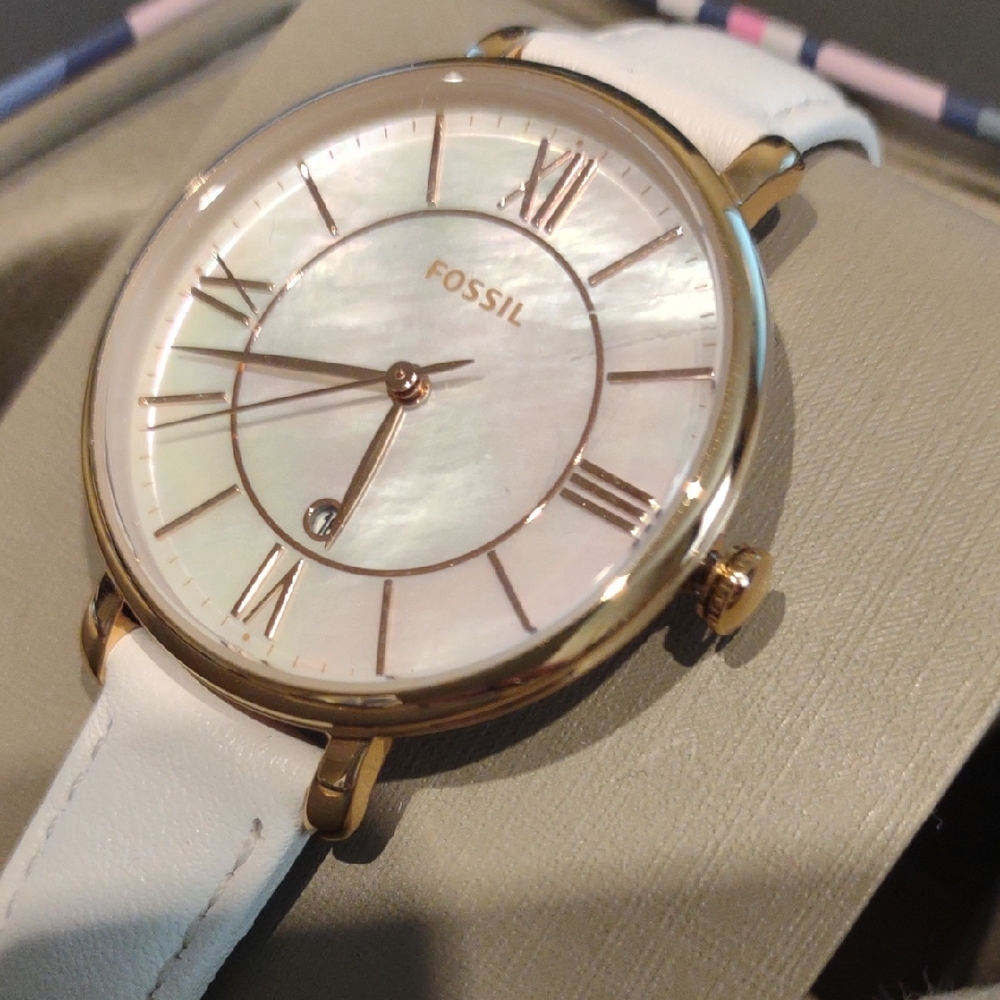 Fossil Women's Gold and White Leather Watch
